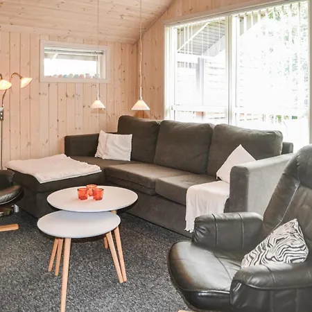 Prachtig Huis In Oksbøl Met Sauna
